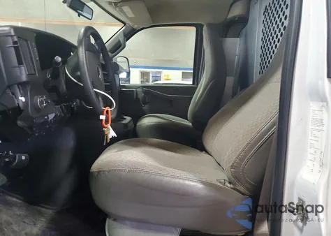 2023 GMC Savana G2500 из США, поврежденный, VIN 1GTW7AFPXP1225370